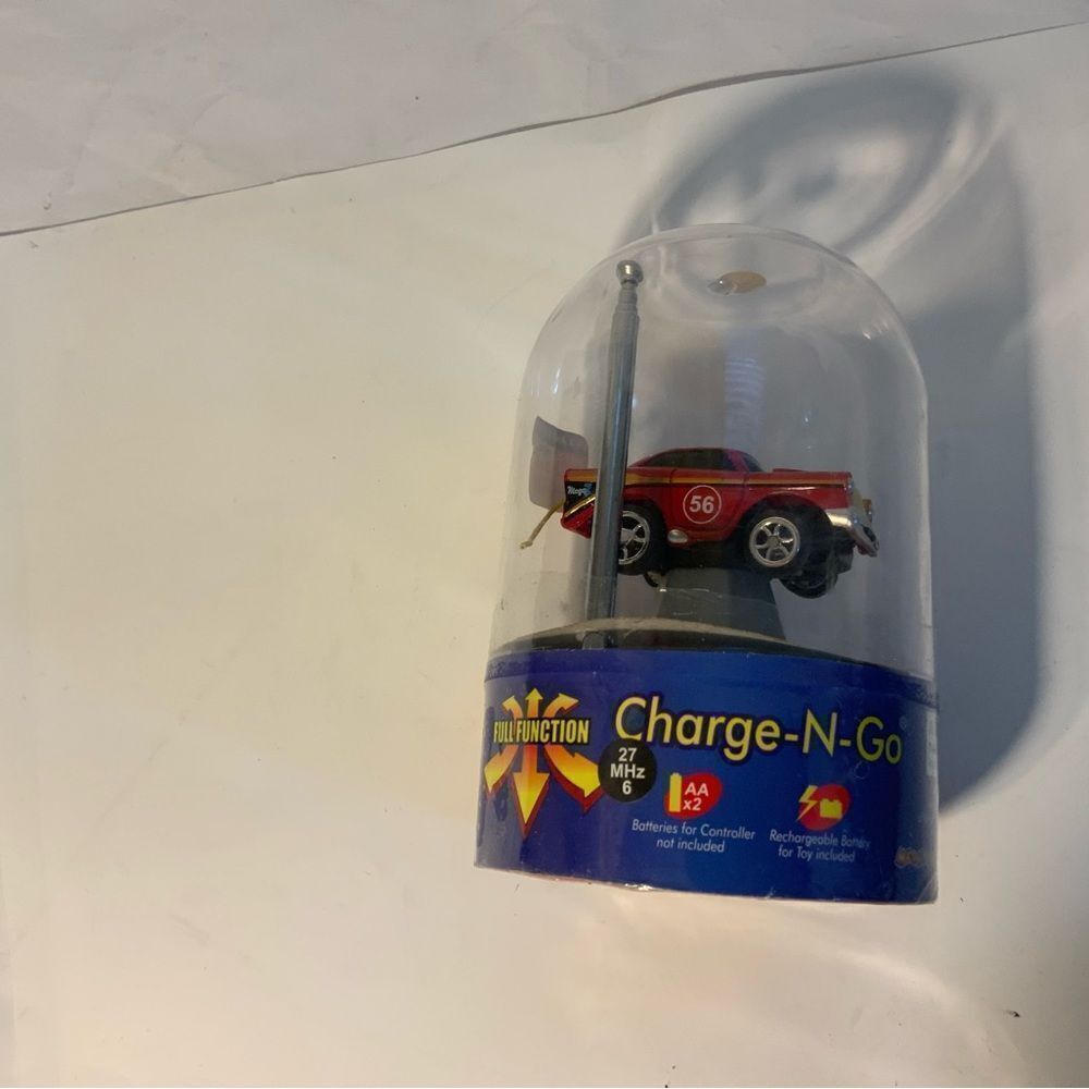 Megatoys CHARGE N GO Radio Controlled Sealed NIB NOS 56